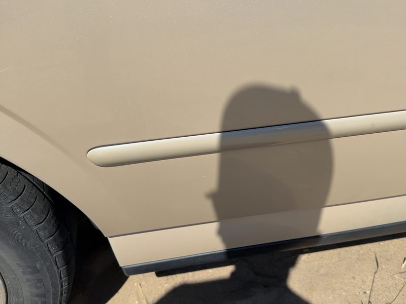 2000-2006 Lincoln LS Rear Door Moulding RH
