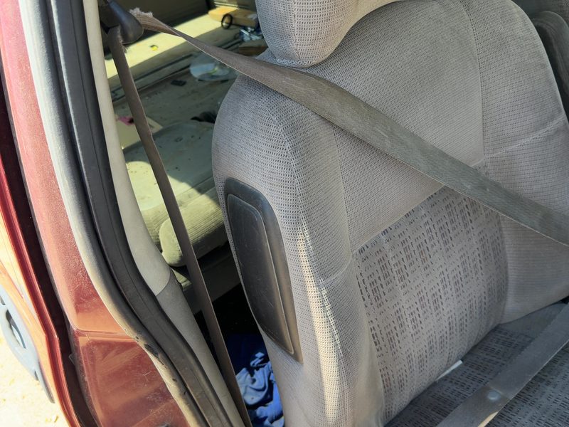 2002-2004 Chevrolet Venture Front Seat Belt RH