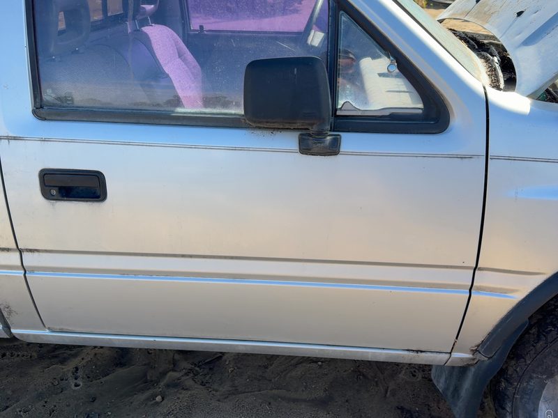 1988-1993 Isuzu Pickup Front Door RH