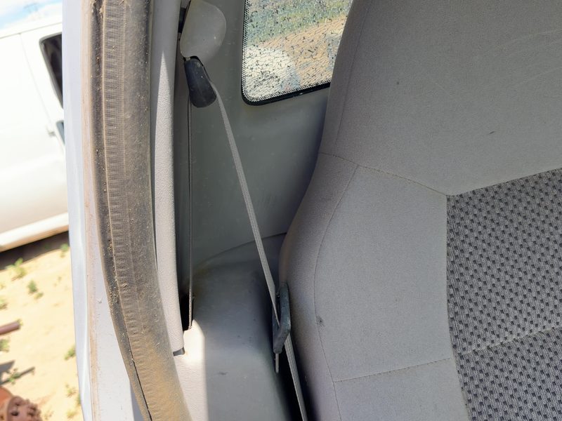 2002-2004 Ford Pickup F150 Series Front Seat Belt RH
