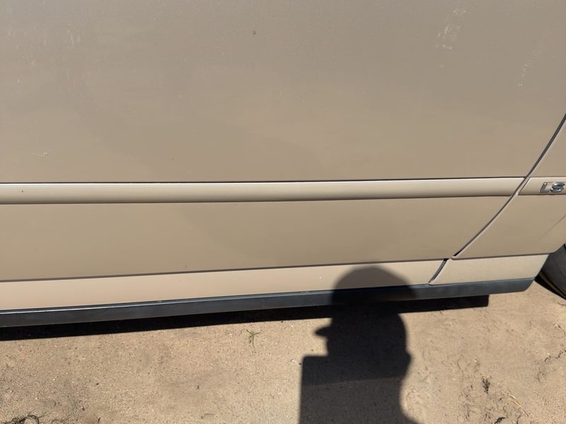 2000-2006 Lincoln LS Front Door Moulding RH