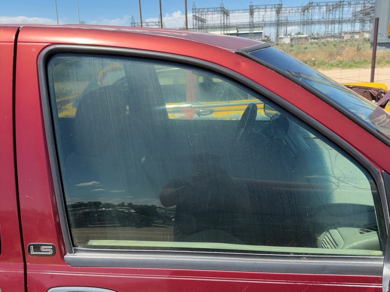 1997-2009 Chevrolet Venture Front Door Glass/Window RH