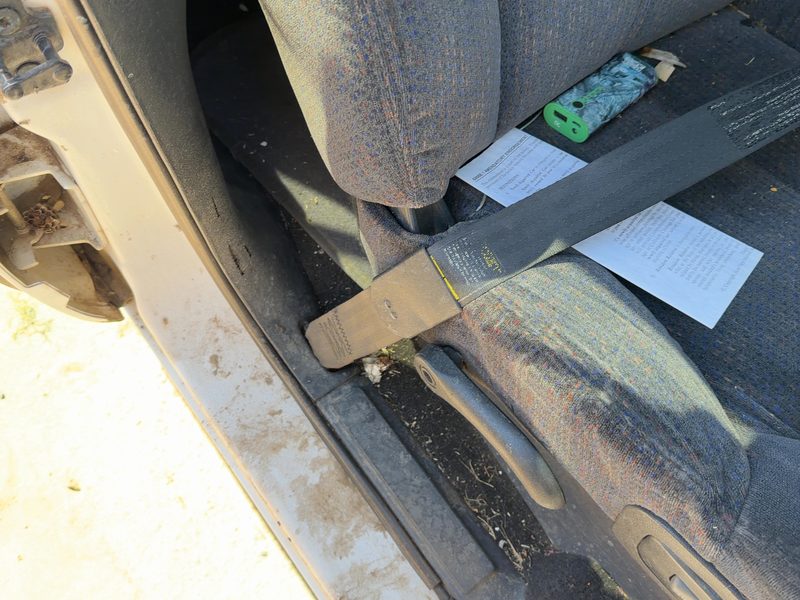 1998-2005 Blazer S10/jimmy S15 Front Seat Belt RH