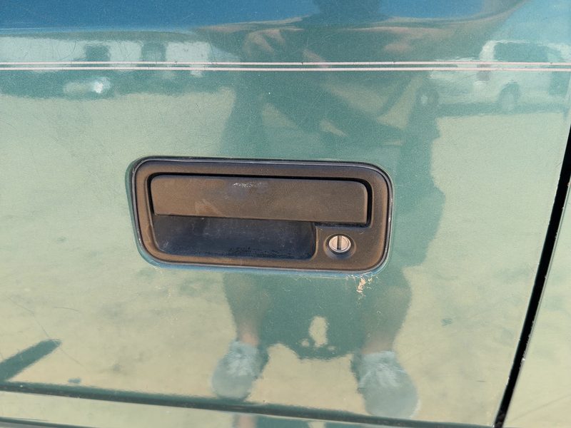 1995 Isuzu Rodeo Outside Door Handle LH