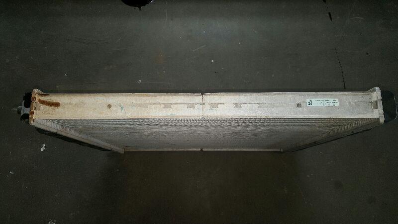 2003-2004 Ford F250 Super Duty Pickup Radiator