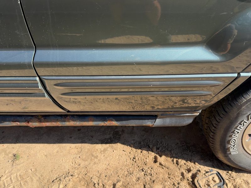 1999-2004 Jeep Grand Cherokee Rear Door Moulding LH