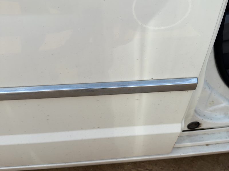 2010 Chrysler Town & Country Rear Door Moulding RH