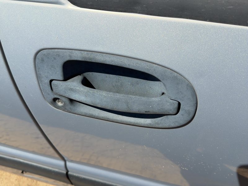 1999-2005 Chevrolet Venture Outside Door Handle RH