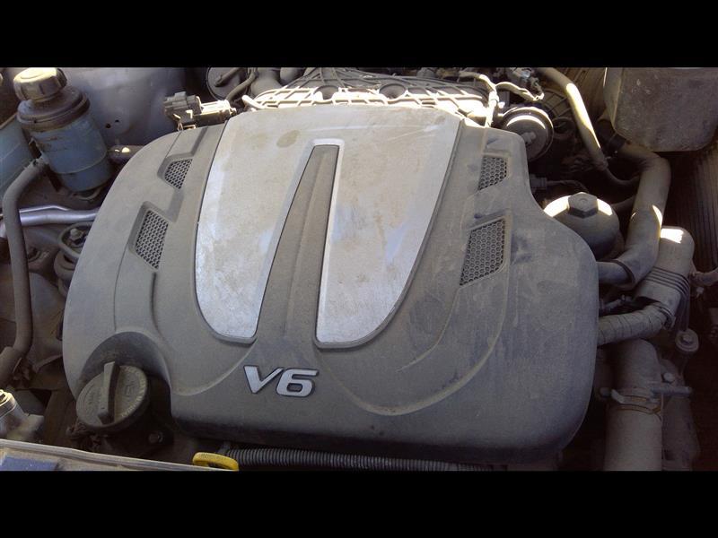 2010-2014 Hyundai Santa Fe Engine Cover