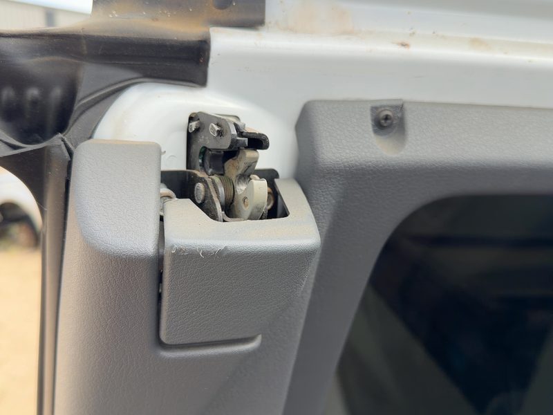 2005-2008 Dodge Dakota (mid-size) Rear Door Latch RH