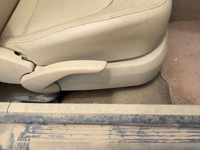 2007 Volkswagen Beetle (type 1) Seat Track RH