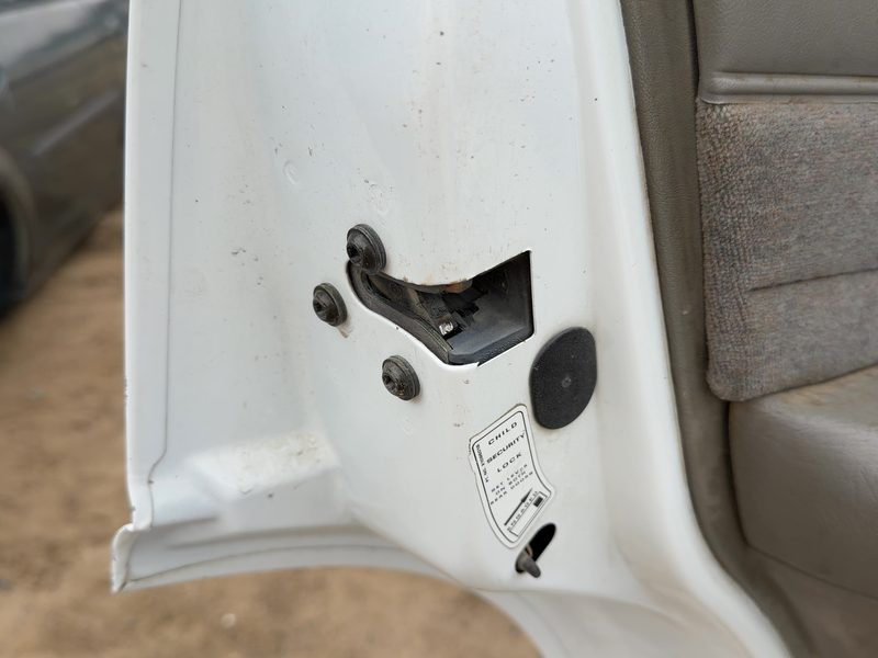 1995-2005 Blazer S10/jimmy S15 Rear Door Latch LH