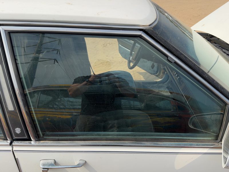 1985-1987 Oldsmobile Ninety-eight (80 & Up) Front Door Glass/Window RH