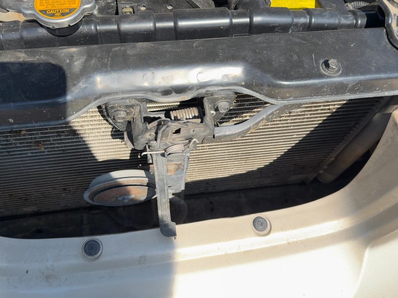 2001-2003 Hyundai Elantra Radiator Support