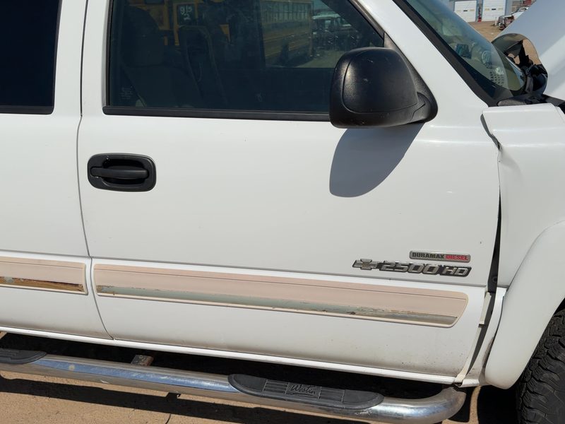 1999-2007 Chevrolet 2500 Silverado Pickup Front Door RH