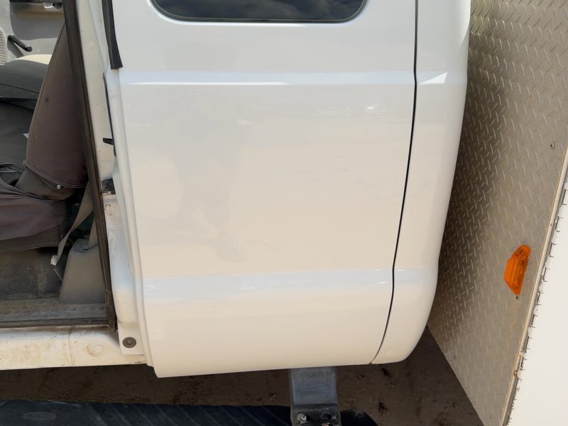 1999-2007 Ford F350 Super Duty Pickup Rear Door LH
