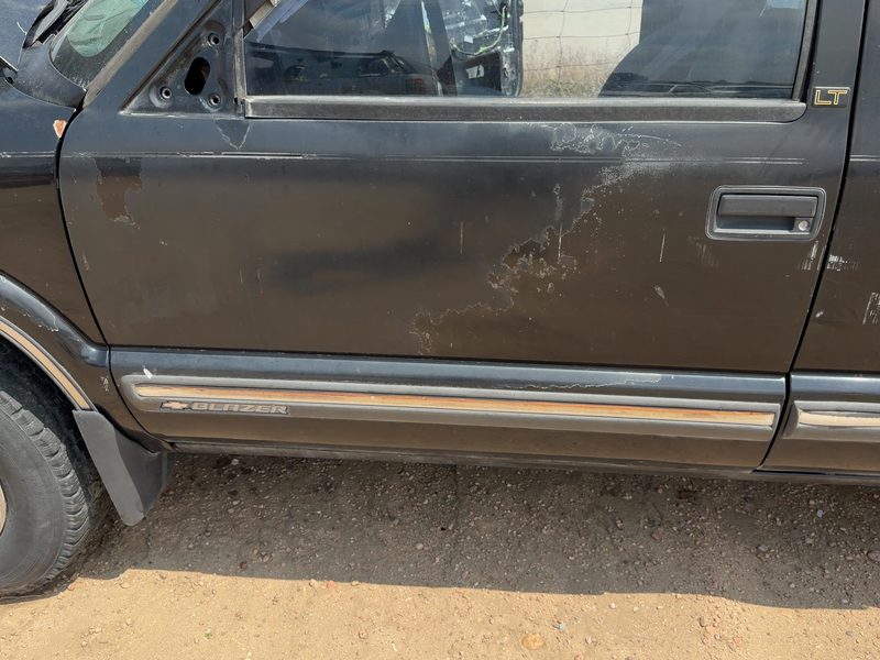 1998-2005 Blazer S10/jimmy S15 Front Door LH