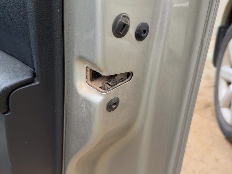 2010-2024 Jetta Except Gli Front Door Latch RH