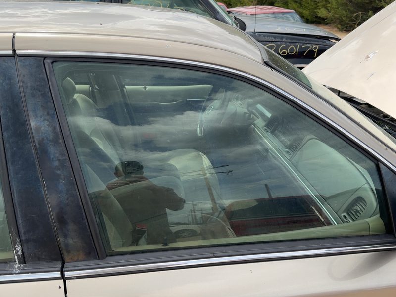 1992-2002 Mercury Grand Marquis (79 & Up) Front Door Glass/Window RH
