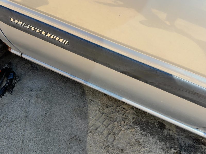 1997-2005 Chevrolet Venture Front Door Moulding LH