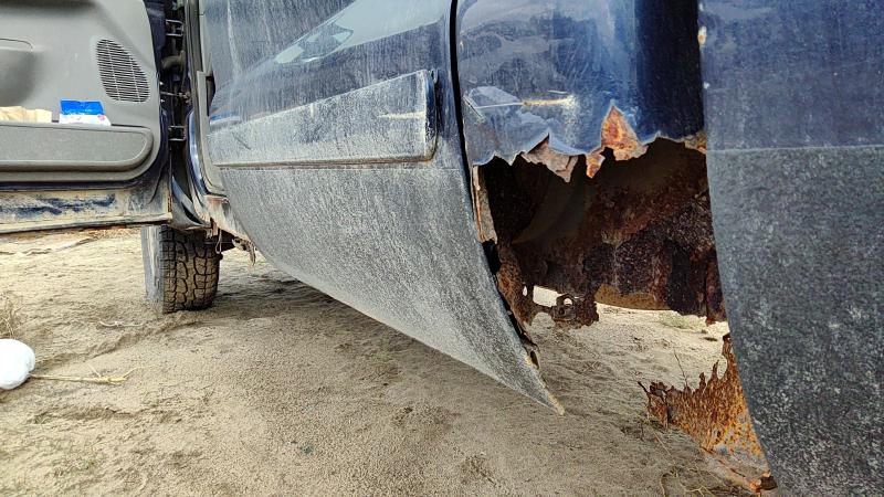 1999-2007 Ford F350 Super Duty Pickup Rear Door LH