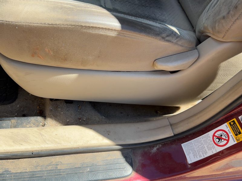 2005 Toyota Prius Seat Track LH