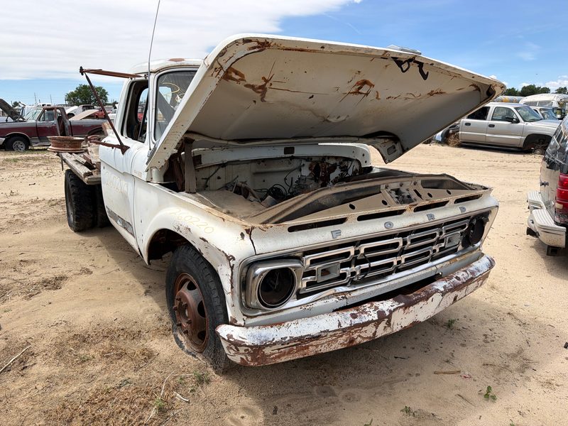 1968 Ford Pickup F350 Series Rear Knuckle/Stub Axle RH