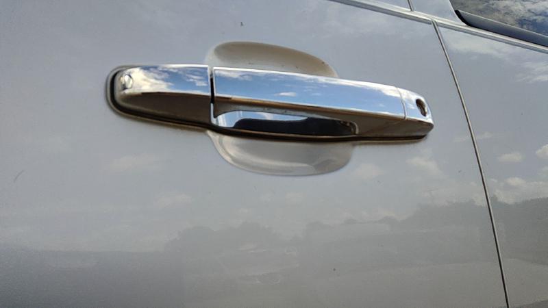 2007-2014 Chevrolet Tahoe Outside Door Handle LH