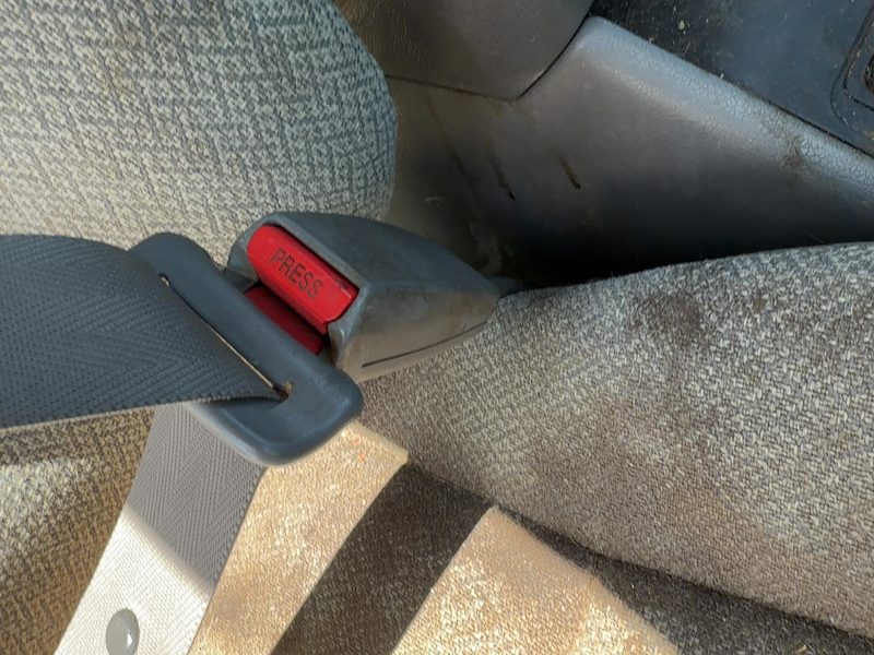 1995 Isuzu Rodeo Front Seat Belt RH