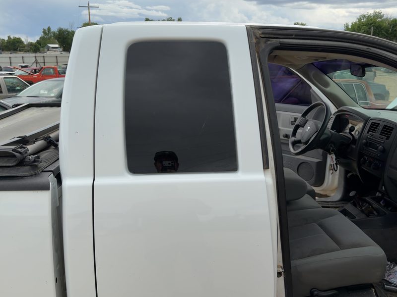2005-2011 Dodge Dakota (mid-size) Rear Door RH