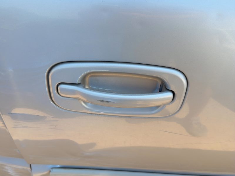 2000-2007 Chevy/gmc Suburban 1500 Series Outside Door Handle RH