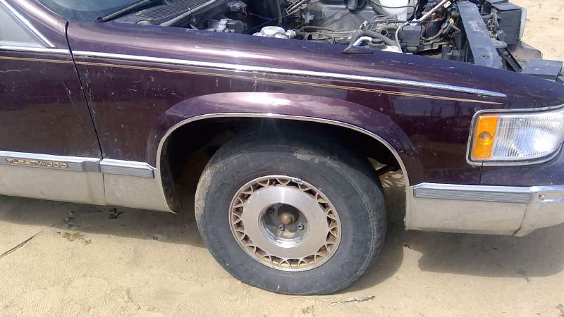 1993-1996 Cadillac Fleetwood (80 & Up) Fender RH