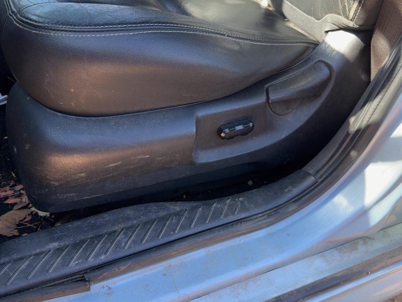2008 Mercury Mariner Seat Track LH