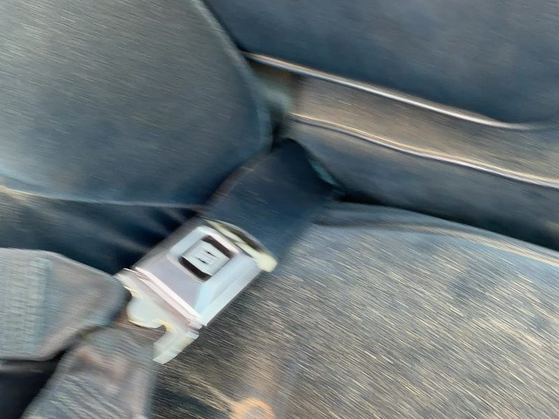 1986 Oldsmobile Ninety-eight (80 & Up) Front Seat Belt RH