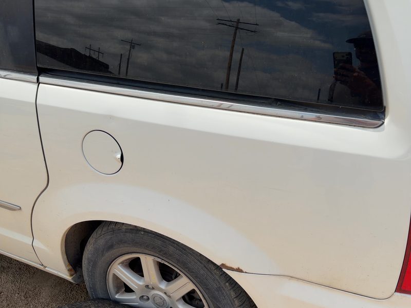 2012 Chrysler Town & Country Quarter Panel Moulding LH