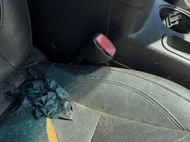 2005 Pontiac G6 Front Seat Belt RH