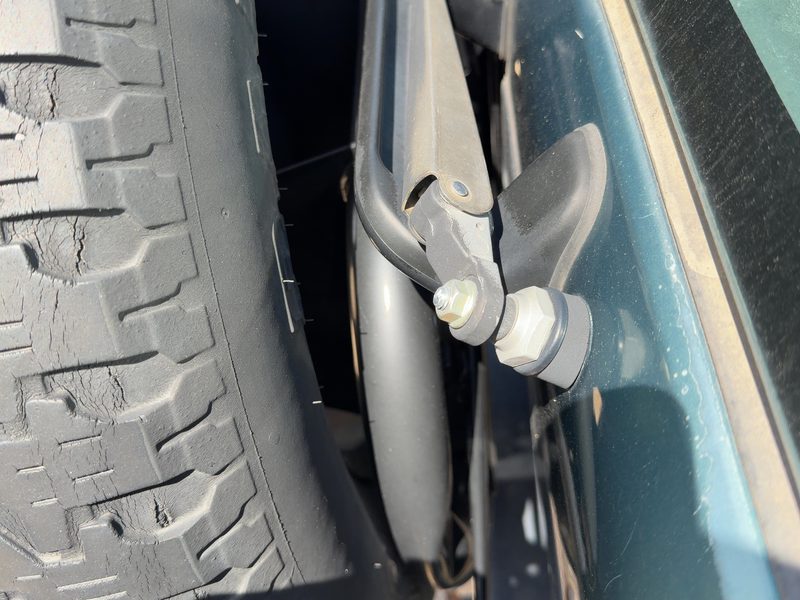 1995 Isuzu Rodeo Spare Tire Carrier