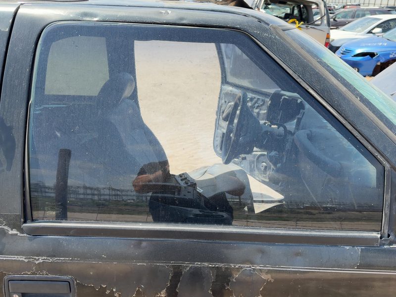 1994-2005 Blazer S10/jimmy S15 Front Door Glass/Window RH