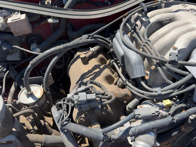 1989-1998 Nissan Pathfinder Cylinder Head RH