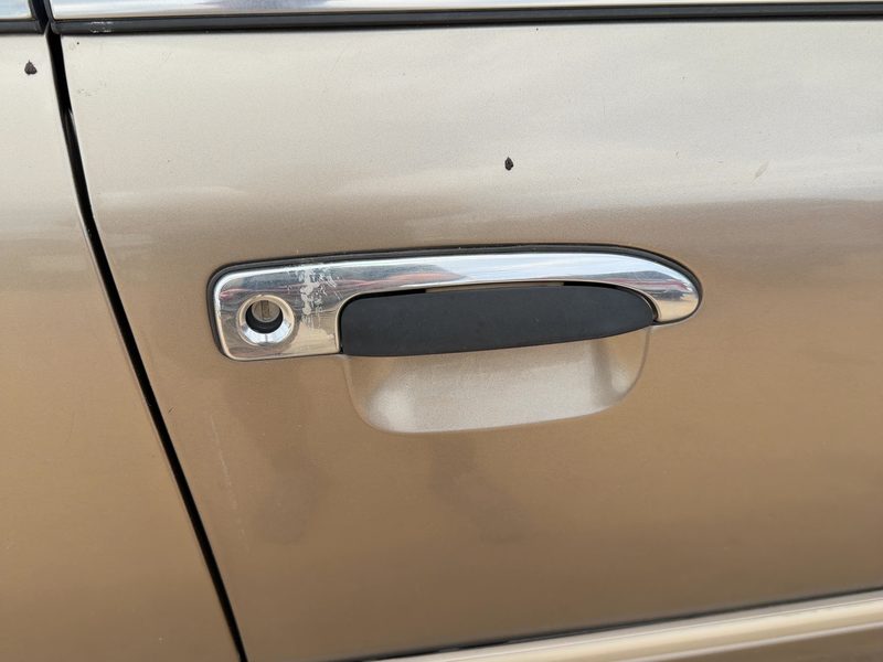 2000-2011 Mercury Grand Marquis (79 & Up) Outside Door Handle RH