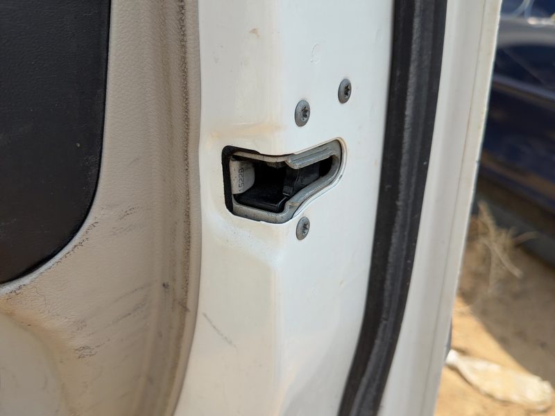 2010-2020 Chrysler Town & Country Front Door Latch RH