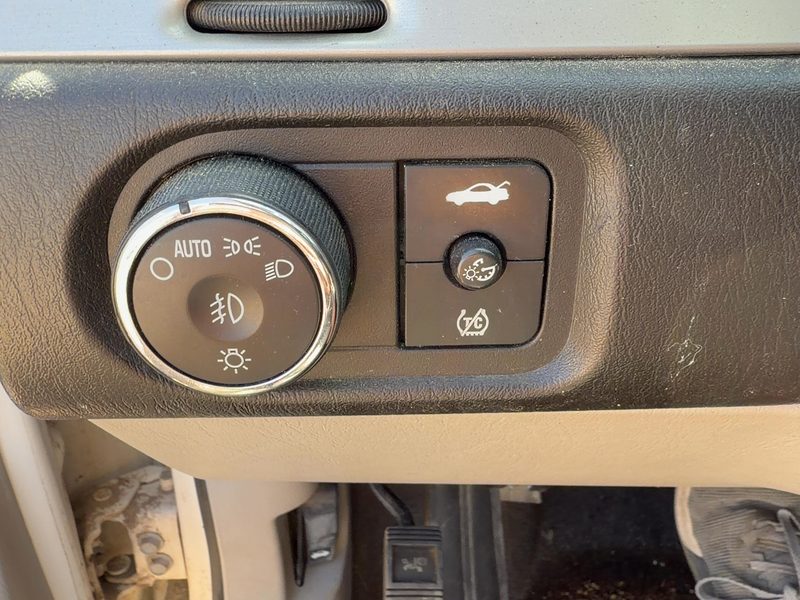 2006-2007 Monte Carlo Headlight Switch (Dash Mtd)