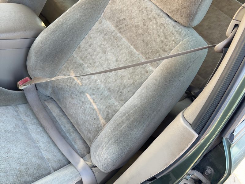 2003-2006 Kia Sorento Front Seat Belt LH
