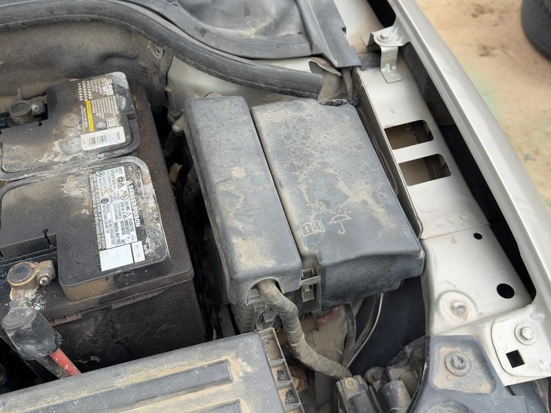 2010-2022 Jetta Except Gli Engine Fuse Box