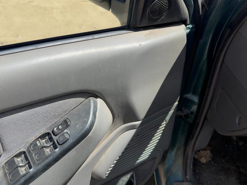 1995 Isuzu Rodeo Front Door Trim Panel LH