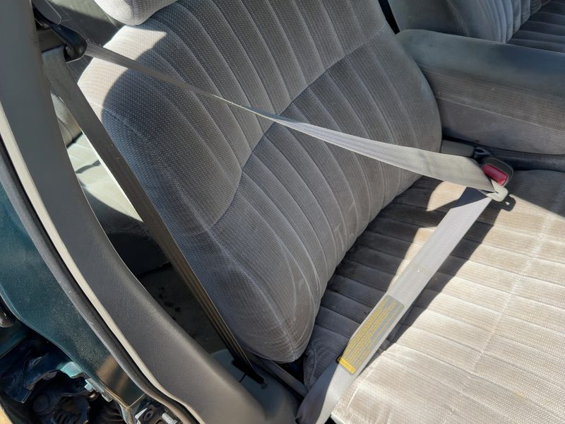 1999 Lumina (also See Lumvan) Front Seat Belt RH