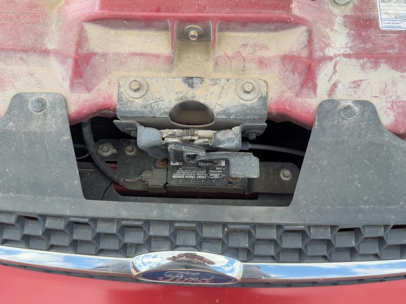2000-2007 Ford Taurus(see Also Taurus X) Radiator Support