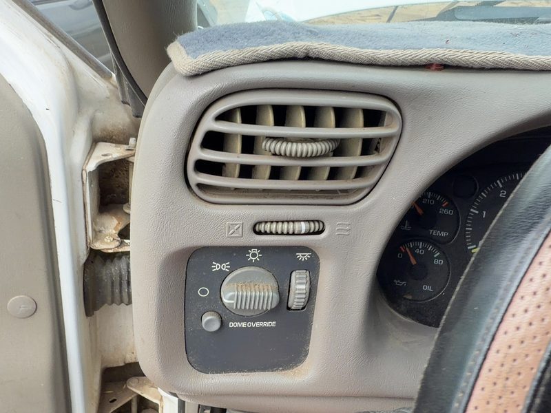 1998 Blazer S10/jimmy S15 Dash Panel