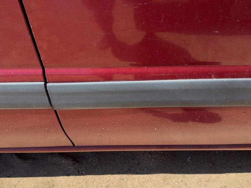 1997-2005 Chevrolet Venture Front Door Moulding RH
