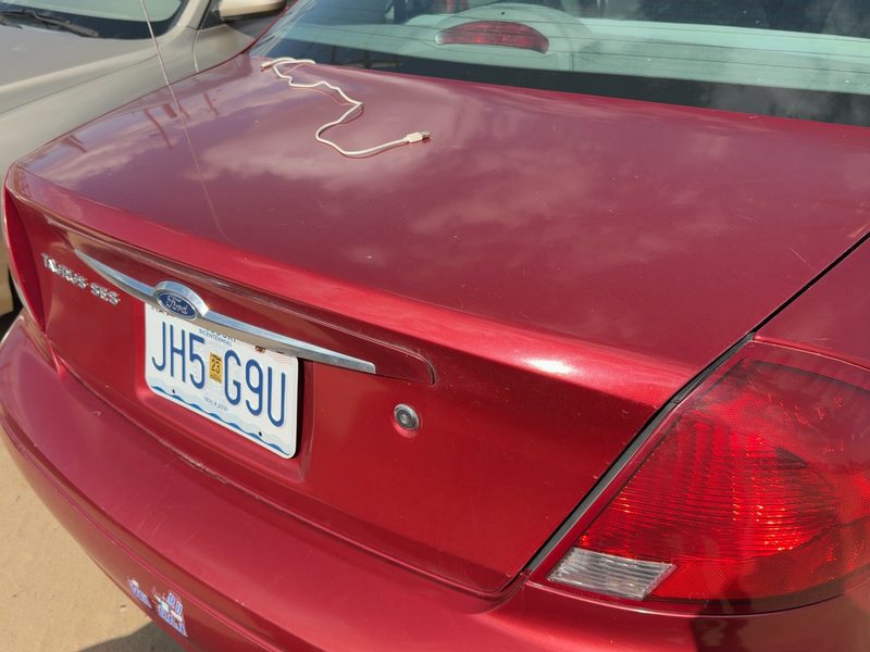 2000-2007 Ford Taurus(see Also Taurus X) Trunk/Decklid/Hatch/Tailgate